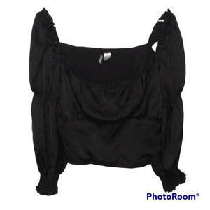 H & M DIVIDED Crop Top